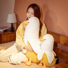 PEACH CAT banana duck plush helps create a warm home ambiance.