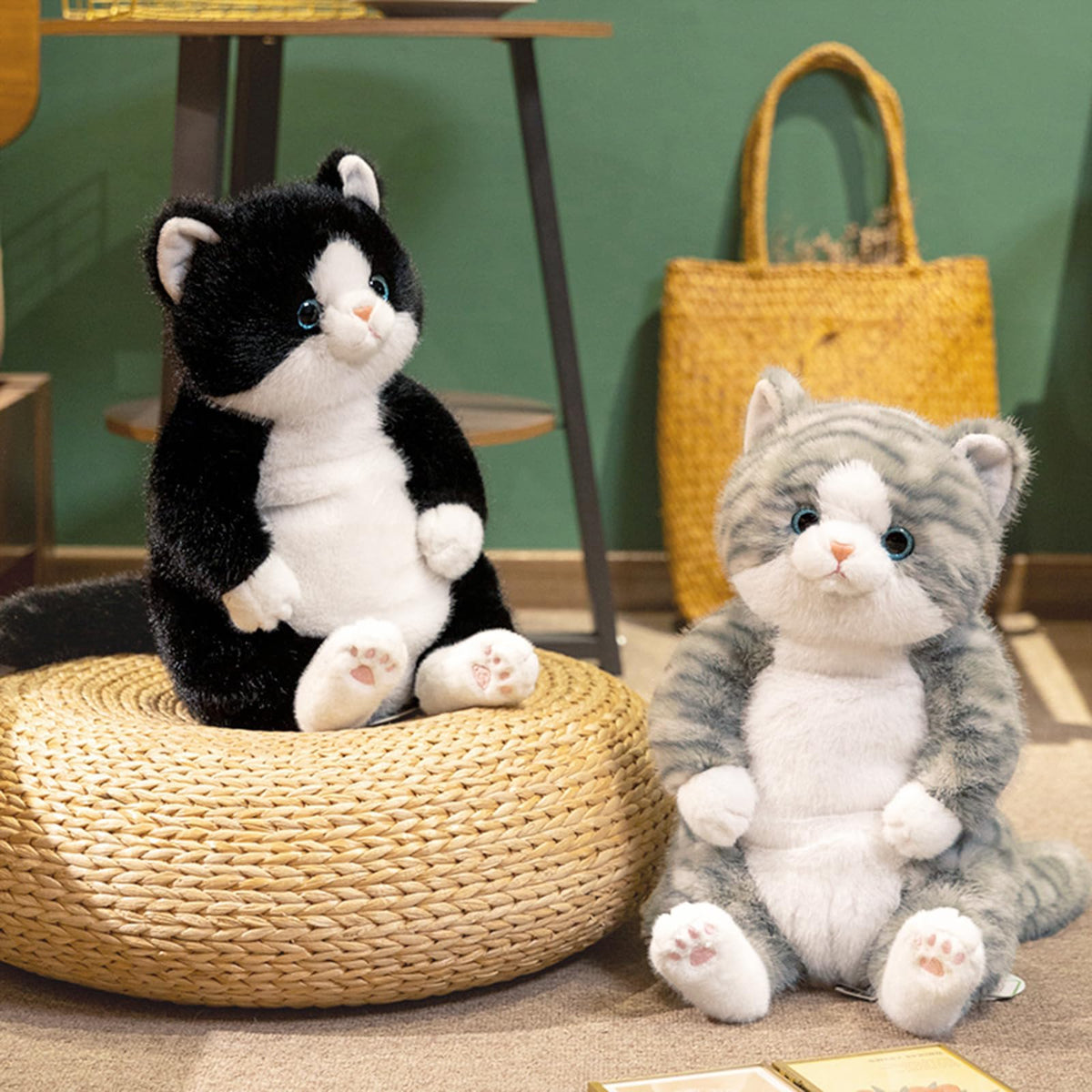 PEACH CAT plush makes a versatile gift for kids and cat lovers.