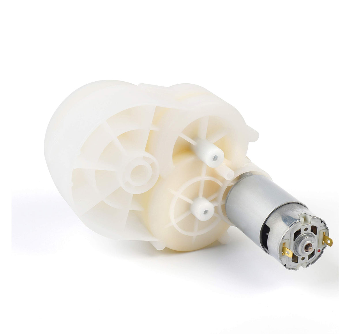 Durable, sealed connectors protect the Peg-Perego motor during playtime.