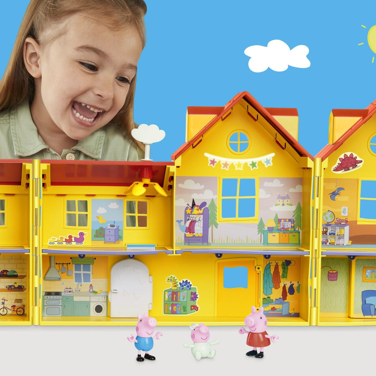 Peppa Pig baby Evie bouncer cradle showcases movable baby gear.