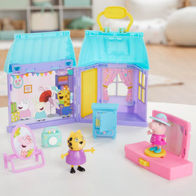 Peppa Pig mirror and wardrobe invite fashion-inspired storytelling and confidence