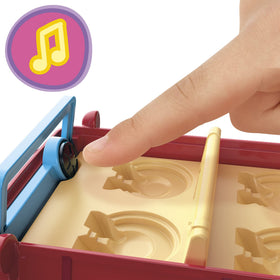 Peppa Pig steering wheel triggers music and show sounds during play