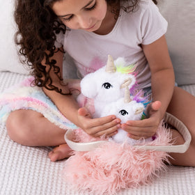 Perfectto mommy and baby unicorn plush toys for storytelling.