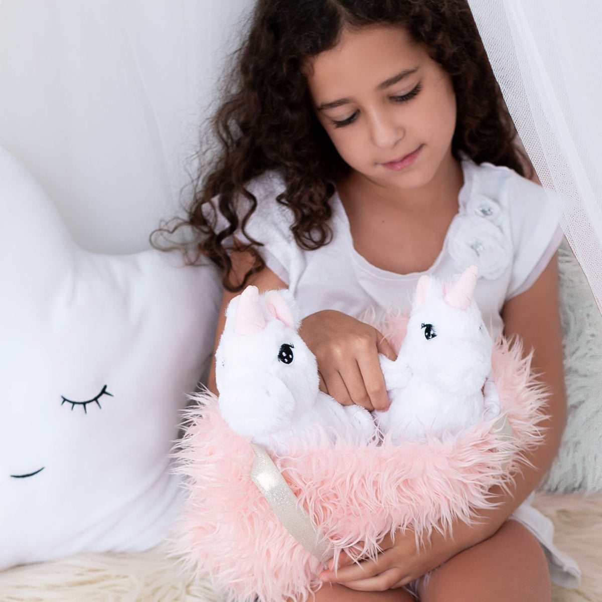 Perfectto Unicorn girls playtime, a delightful set for creative adventures.