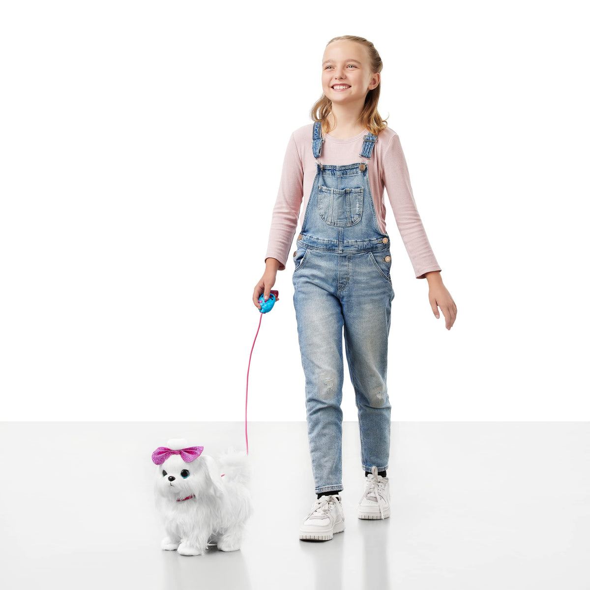 Pets Alive Lil' Paw Paw barking sound invites interactive pretend play.