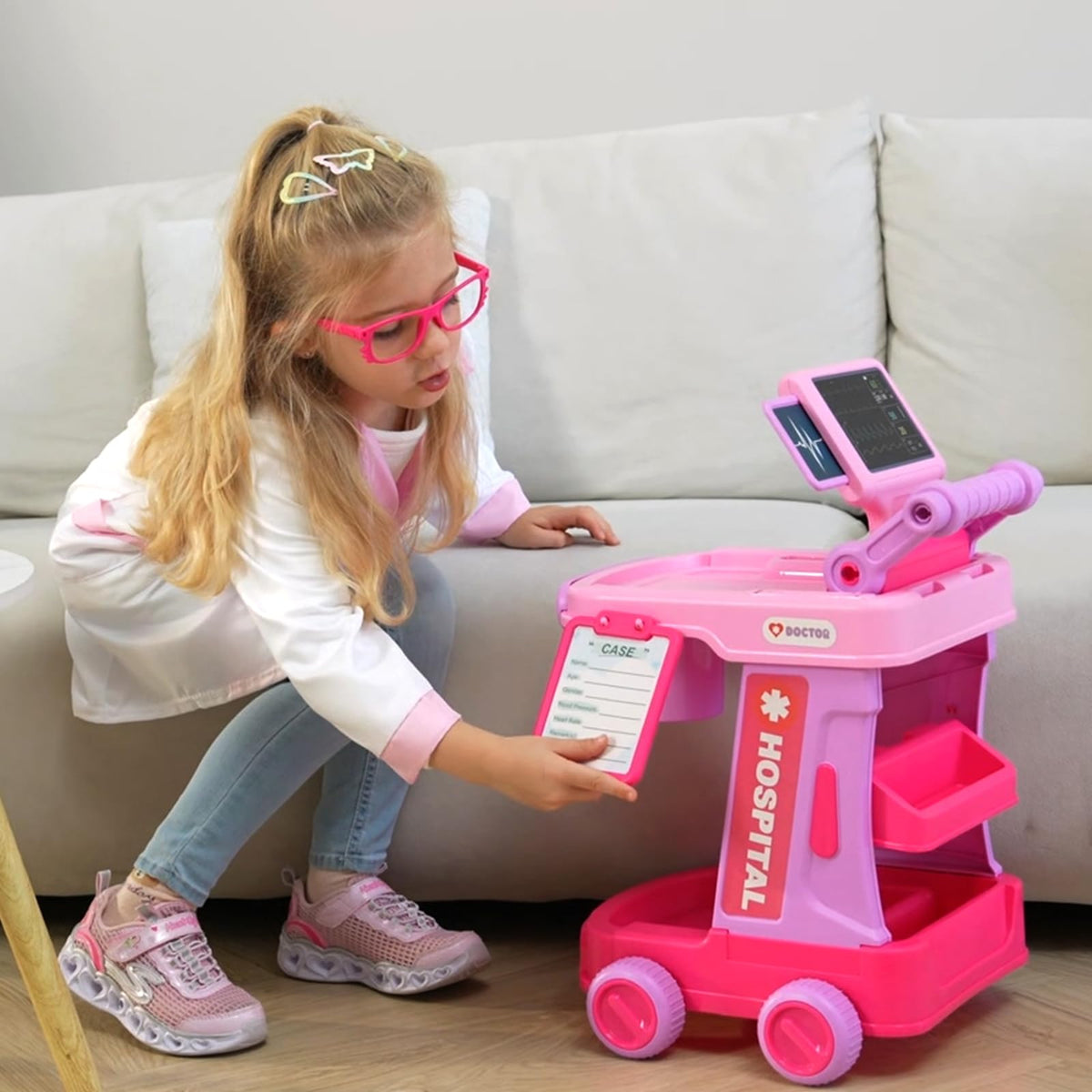Phobby thermometer tool for kid-friendly pretend health checks