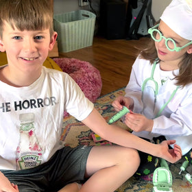 Phobby Durable Doctor Kit green color design enhances playful learning.