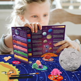 PIBEX Gemstone Dig Kit Solar system tablecloth: keeps play area tidy and educational.