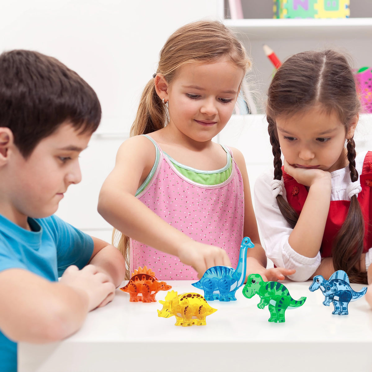 PicassoTiles Stegosaurus figure parts with strong magnets for creative construction.