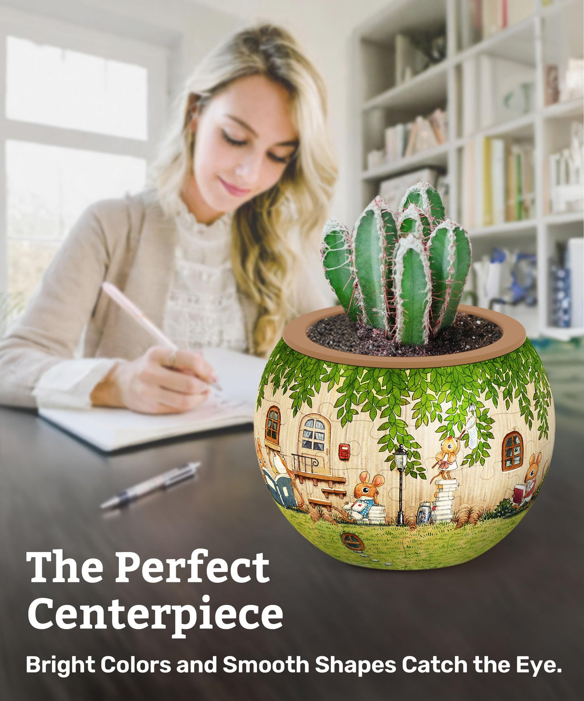 PieceRelax dual-layer planter with drainage holes ideal for small plants.