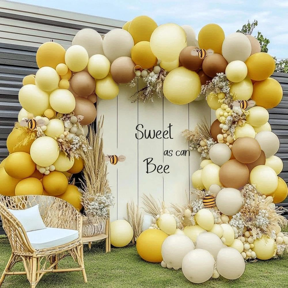 Pinbra Balloon Garland Arch Kit creates a pastel-toned neutral backdrop for celebrations.