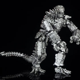 Pipigirl articulated king kong figure poses enable lifelike tabletop dioramas.