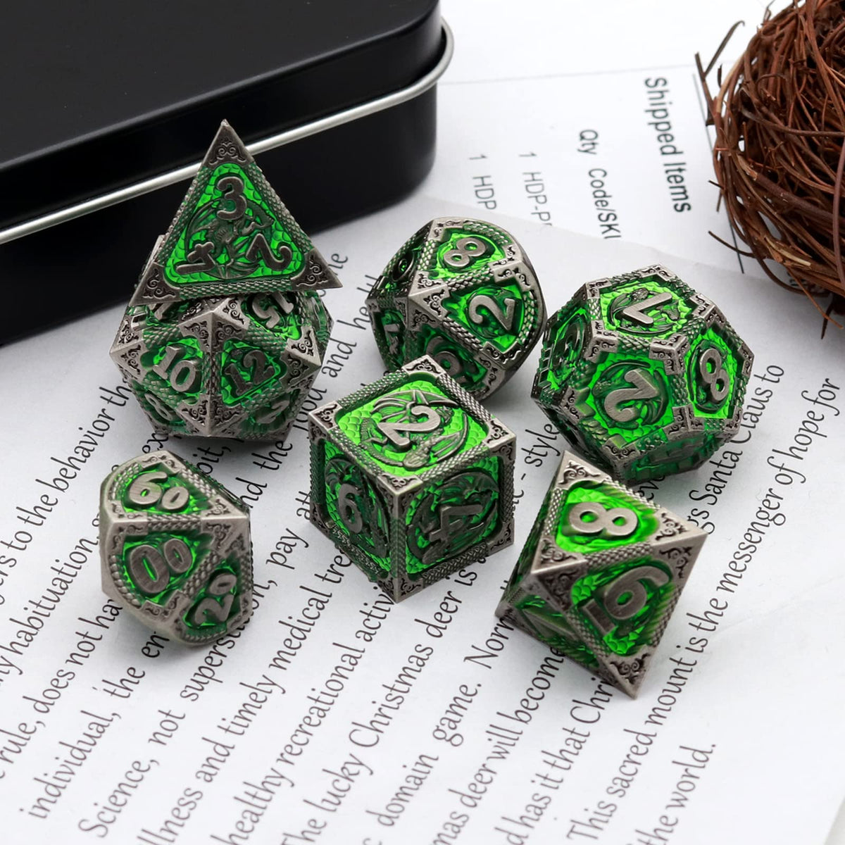 PJOY DND dice box in green metal for organized storage
