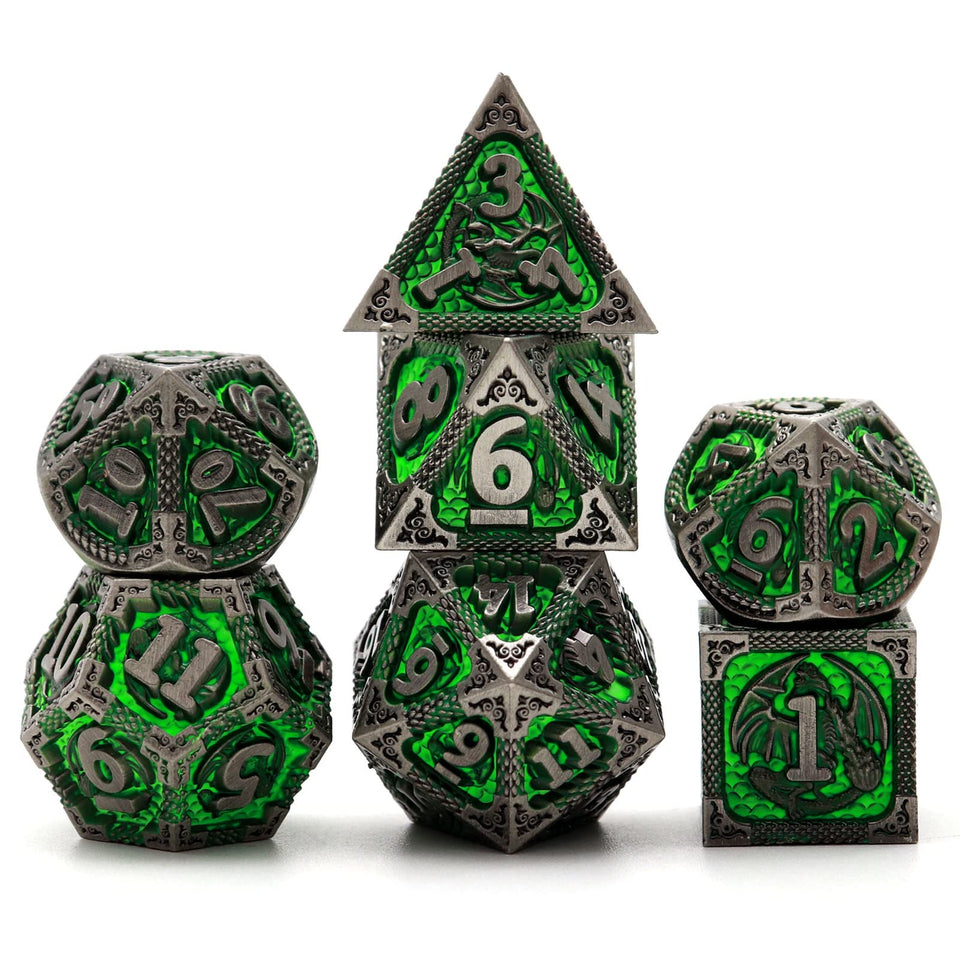 PJOY dragon-themed DND dice set in green metal with dragon motif for immersive gameplay