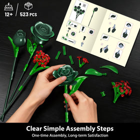 PLAXSOON adjustable stems and leaves enable custom bouquet designs.