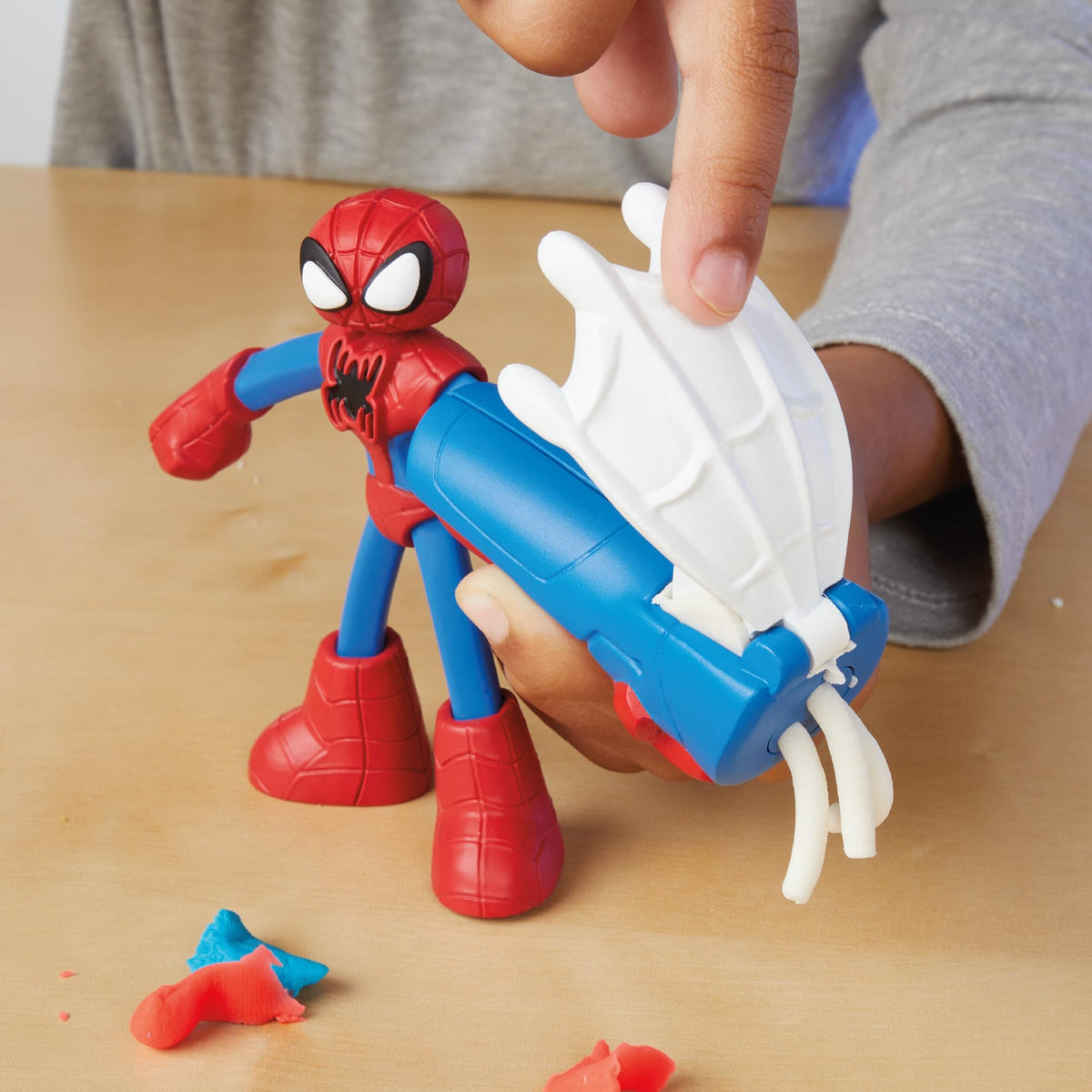 Bendy Marvel action figures enable flexible role-play.