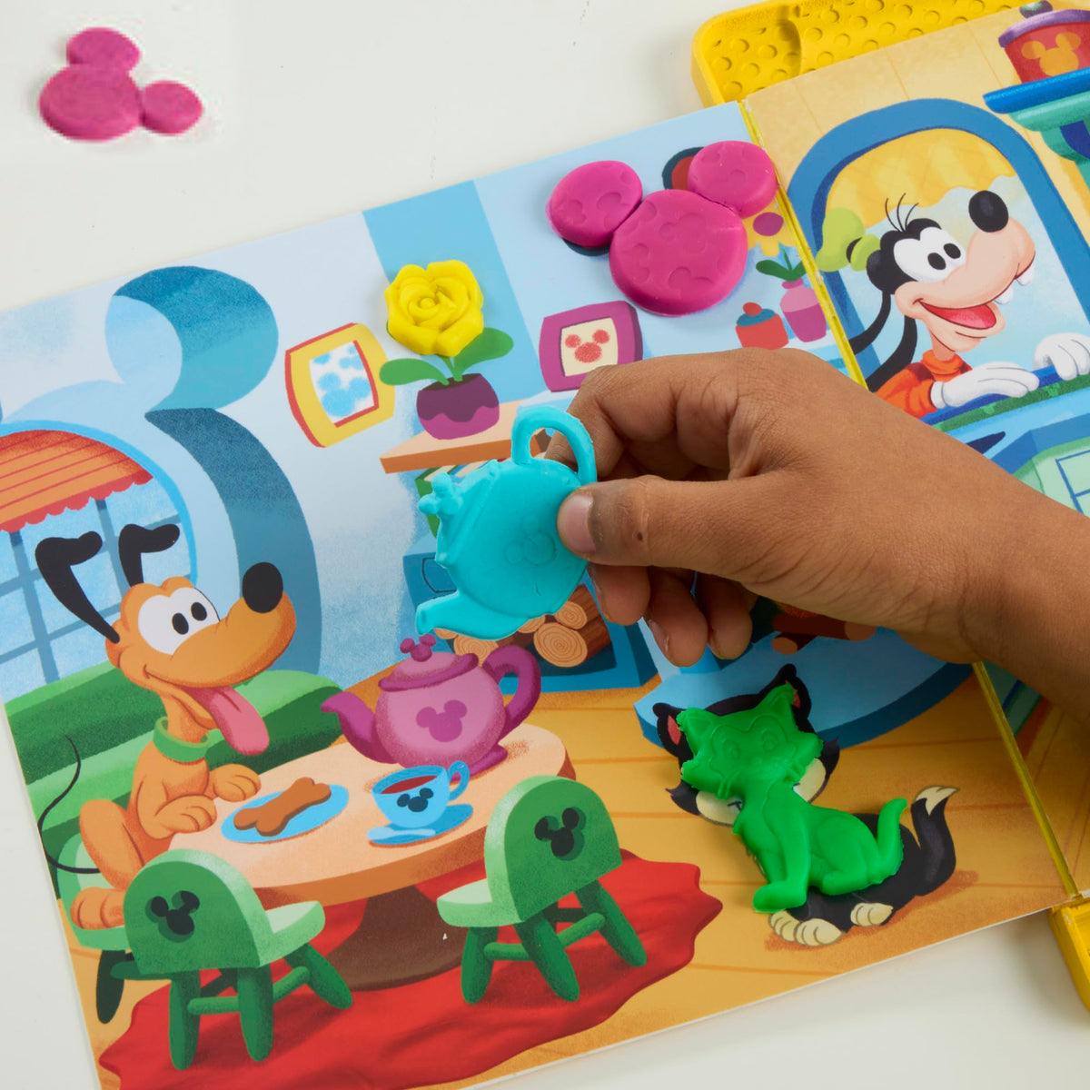 Play-Doh Disney Junior knife tool for precise cuts