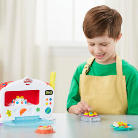 Play-Doh eight tools for decorating and plating inside the set