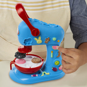 Play-Doh Kitchen Creations rolling pin and stamps for decorative textures