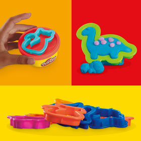 Play-Doh party favors green can with cutter for crafts