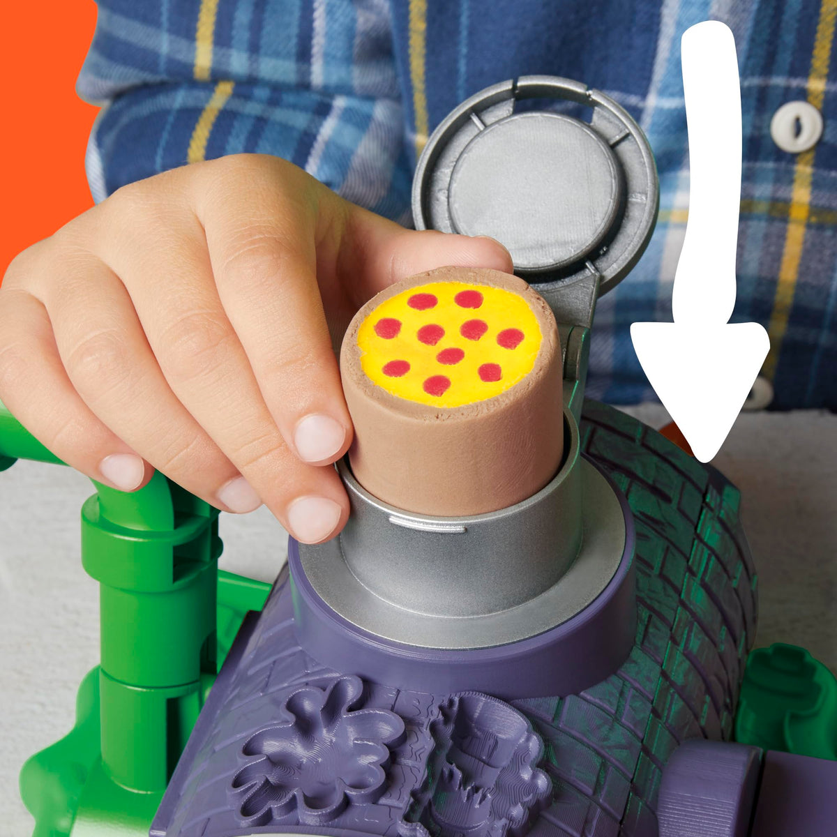 Gift for TMNT fans aged 4+ who love crafts and heroes.