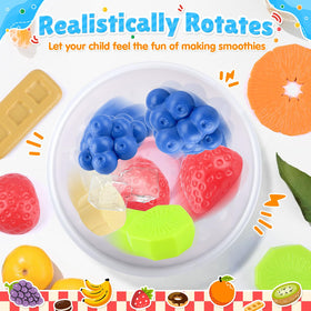 PLAY Smoothie Maker with cups and accessories enables social pretend play sessions.