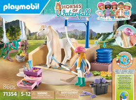 Playmobil hairbrush and braids accessories for styling fun