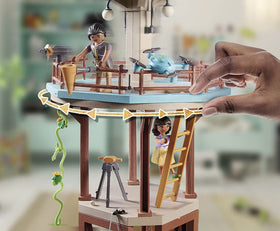 Playmobil Wiltopia AR selfie content projects wildlife into your space.