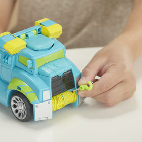 Playskool Rescue Bots Hoist figure for action packed rescue scenes