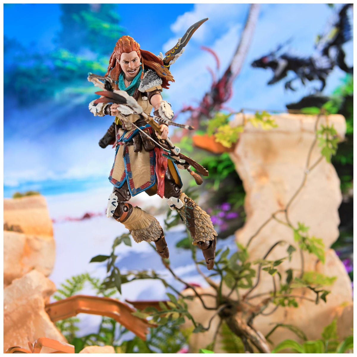 Aloy spear included to recreate hunter-inspired scenes.