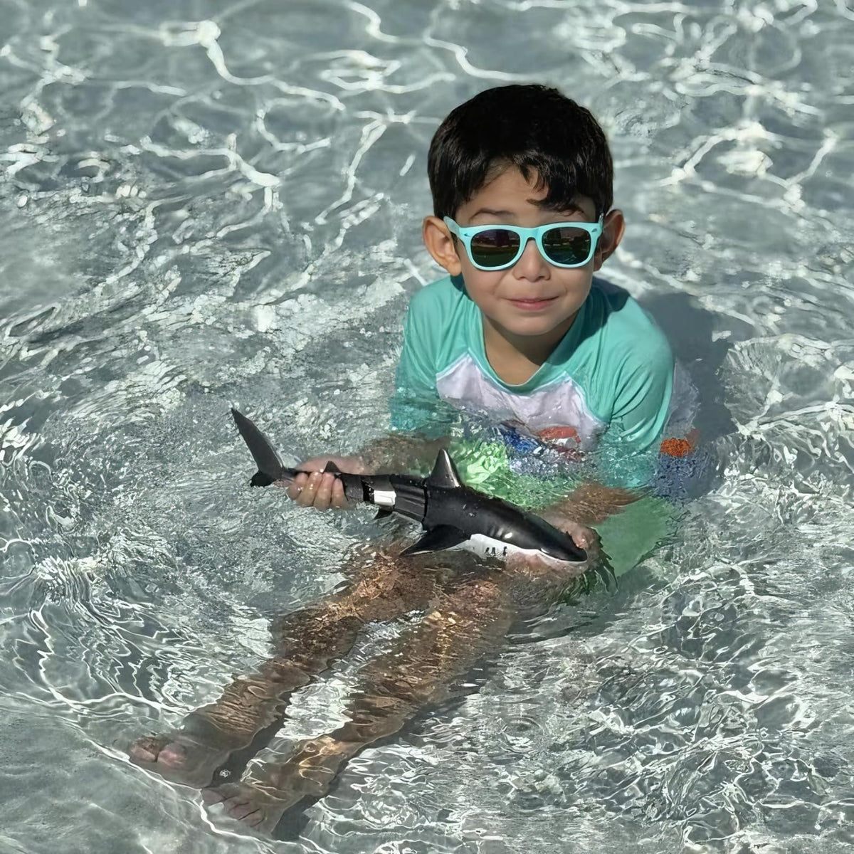 Playtigo shark rechargeable battery with USB charger for extended playtime
