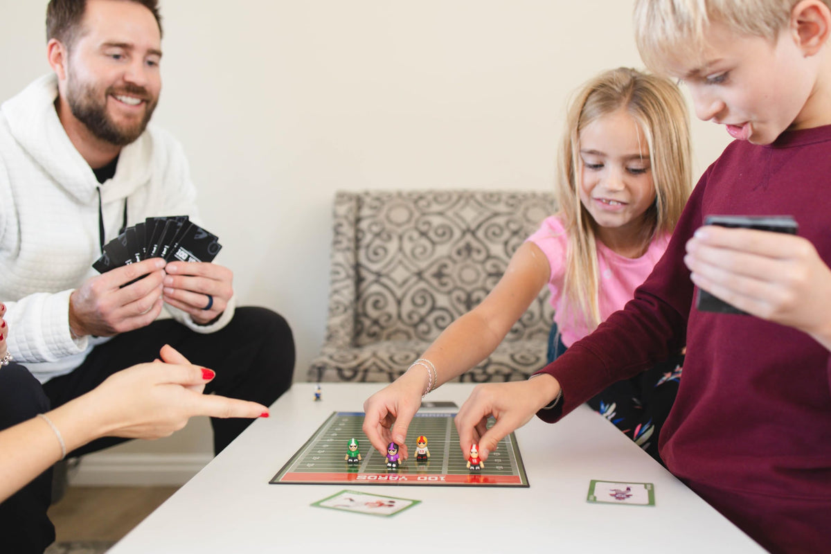 Plearn Pieces 100 Yards family gaming scene promotes quick rounds.
