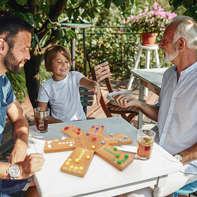 Plusvivo marble board game night with family and friends.