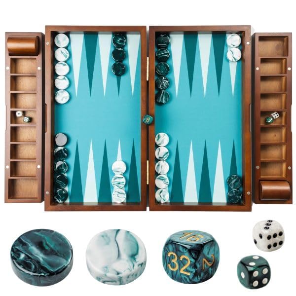 Pointworks backgammon board open playfield offers ample space for strategic, fast moves.