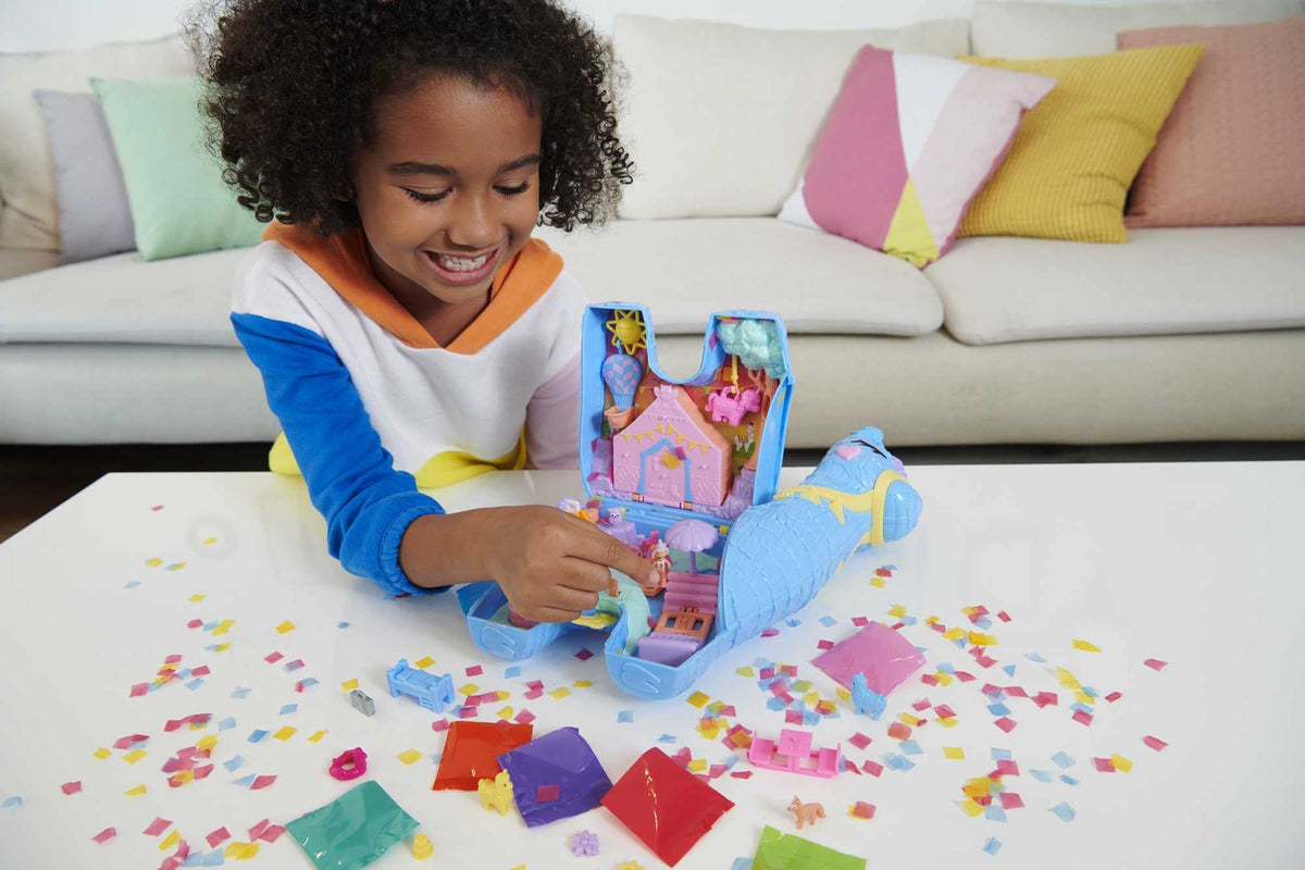 Polly Pocket confetti tassel release reveals 25+ surprises for interactive unboxing.