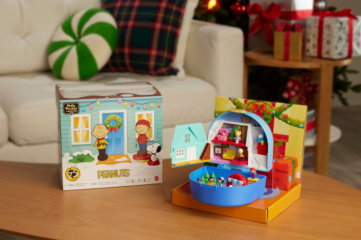 Polly Pocket premium packaging enhances display and gifting.