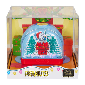 Polly Pocket seven themed accessories spark holiday adventures.
