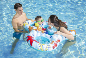 Poolmaster Mommy and Us sea friend 3 inflatable toy adventure in pool