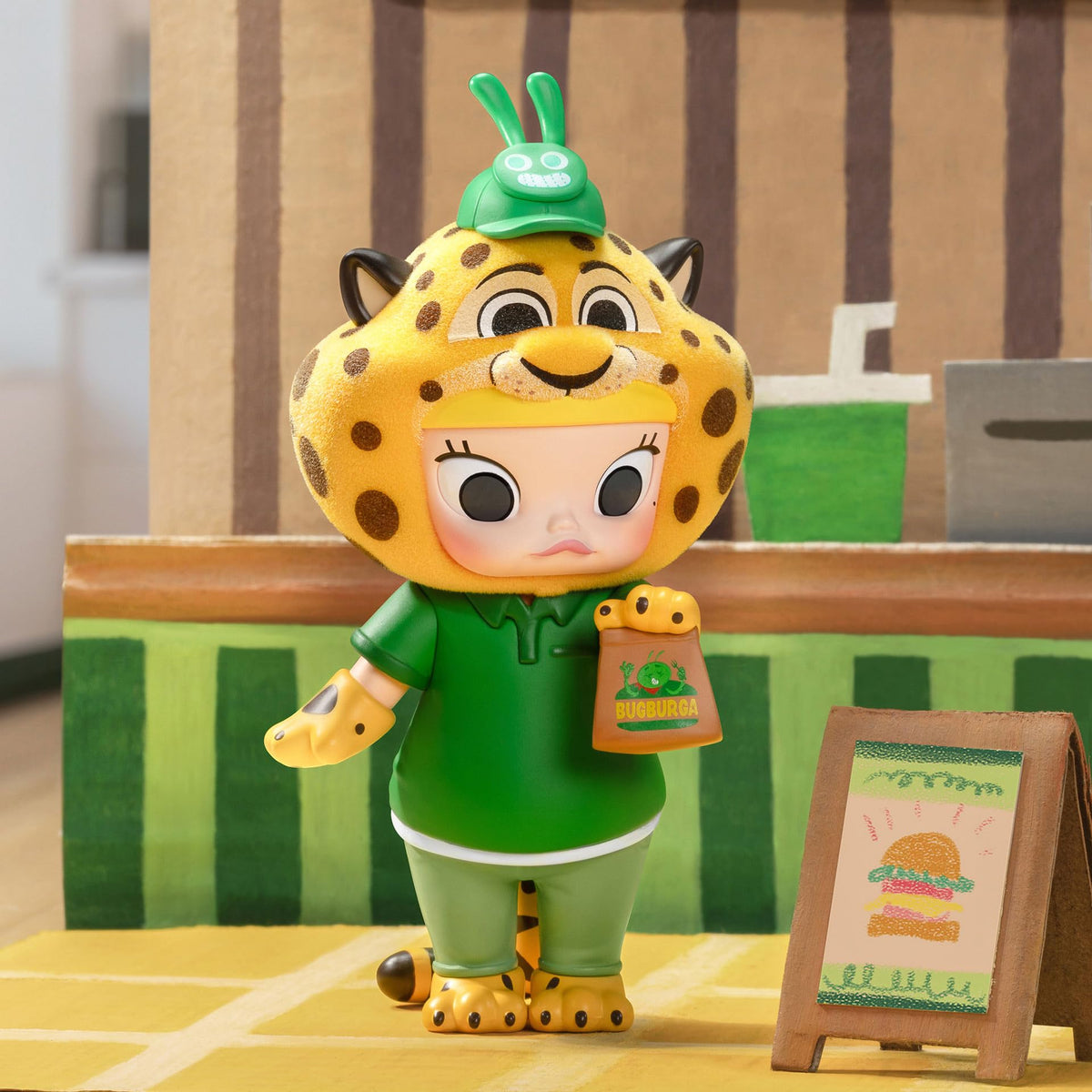POP MART Molly × Zootopia collectible display ideas help customers imagine shelf setups.