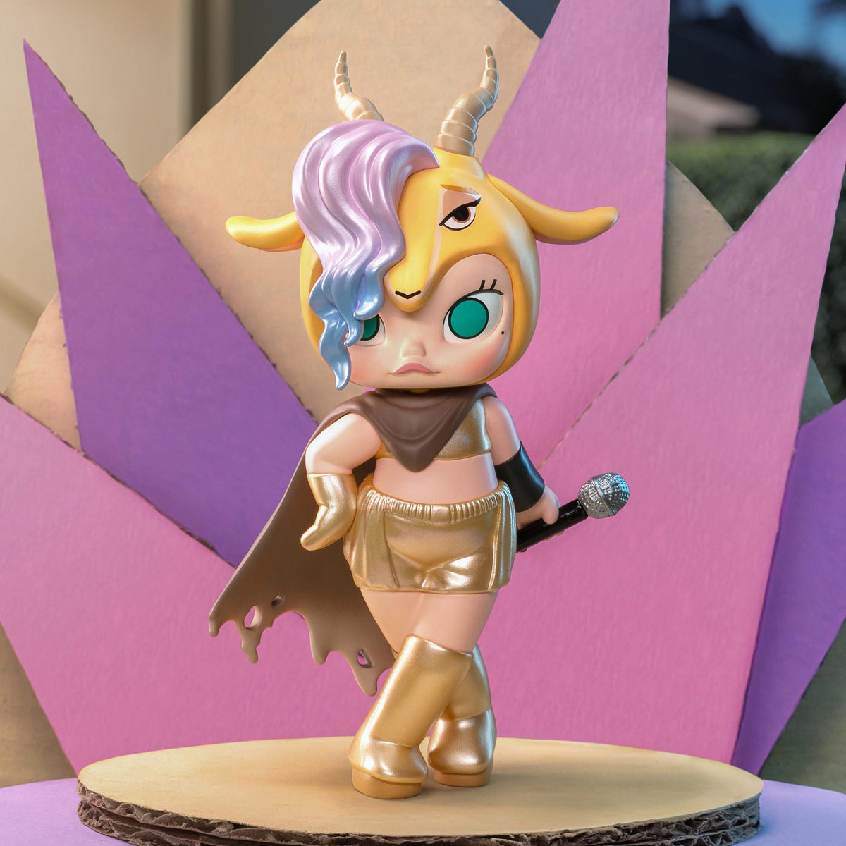 POP MART Molly × Zootopia unboxing moment captures excitement and anticipation.