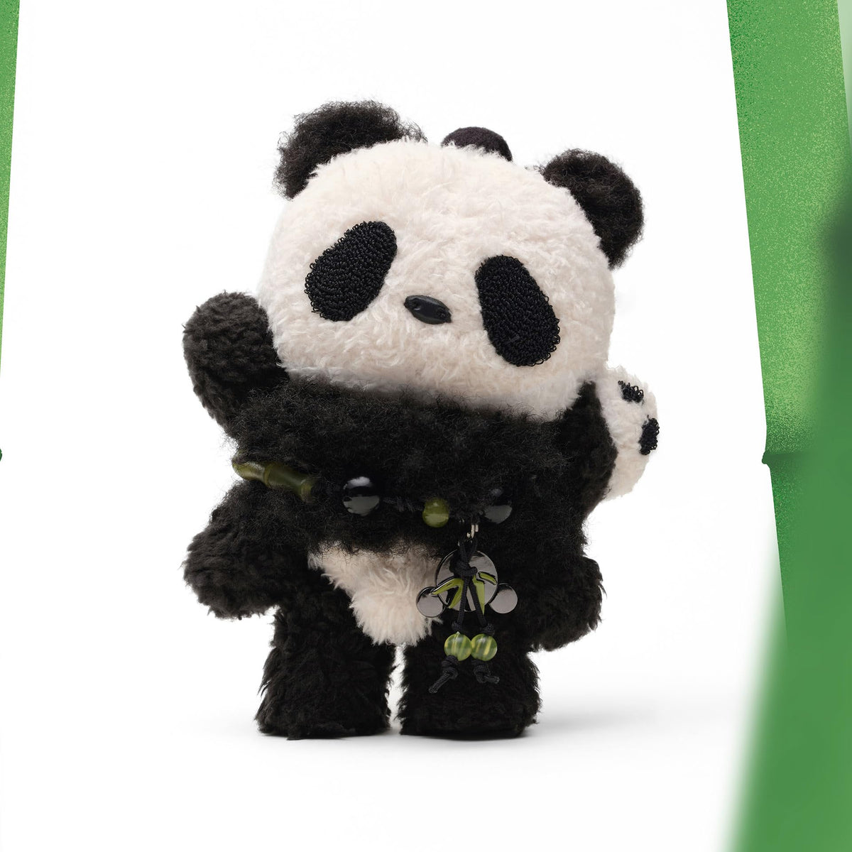 POP MART SkullPanda close-up color detail highlights precise painting and vibrant finish.