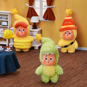 POP MART Twinkle Twinkle plush pendant featuring vivid colors for display and collection.
