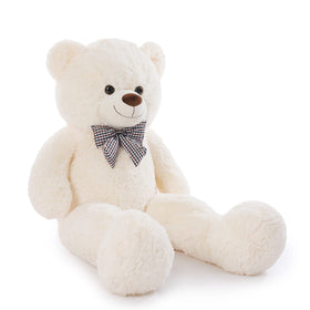 Durable, fluffy material of Poutmac bear resists shedding
