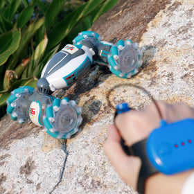 Durable bionic joint withstands outdoor surfaces.