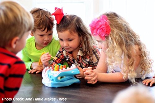 Bright sea creatures pieces from Pressman Shark Bite for easy handling.