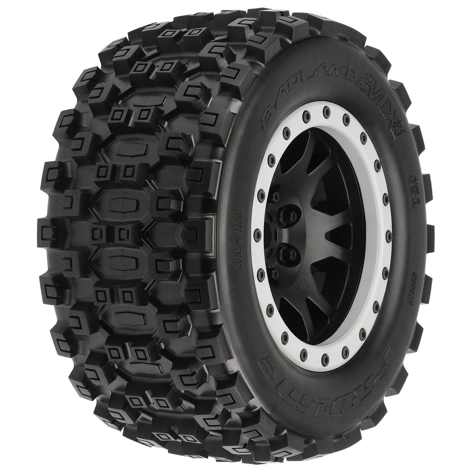 Pro-Line Badlands MX43 tire tread boosts grip on loose dirt and mud
