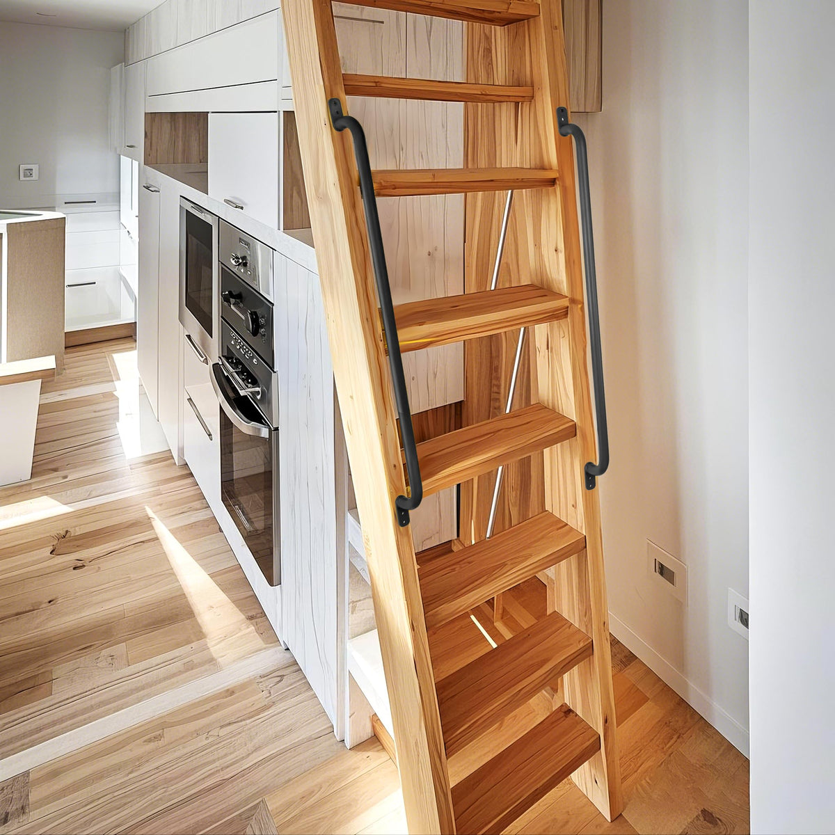 Purife 37'' ladder handle rail for treehouse and jungle gym use.