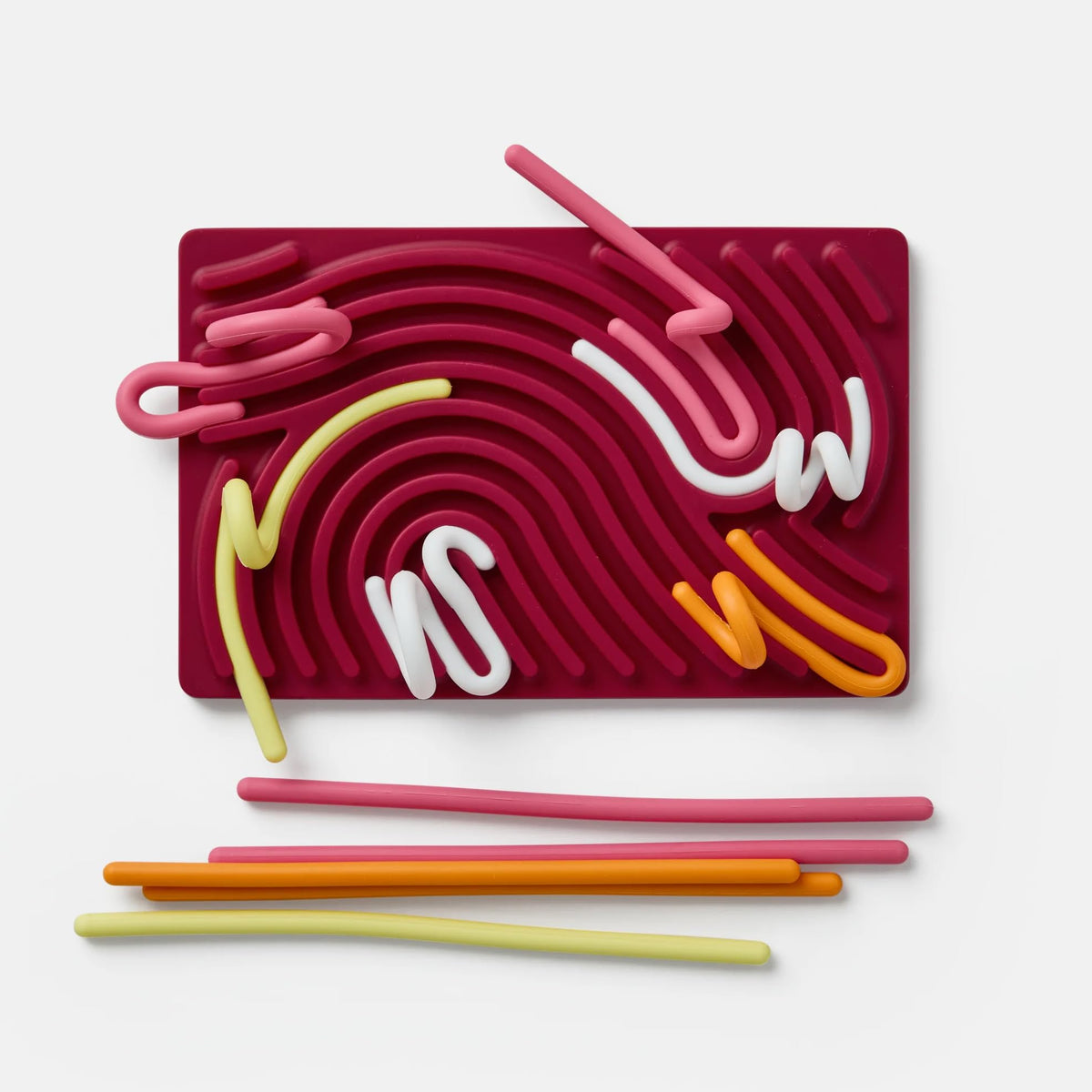 Pushpeel travel bag shown for mess-free play on the go.