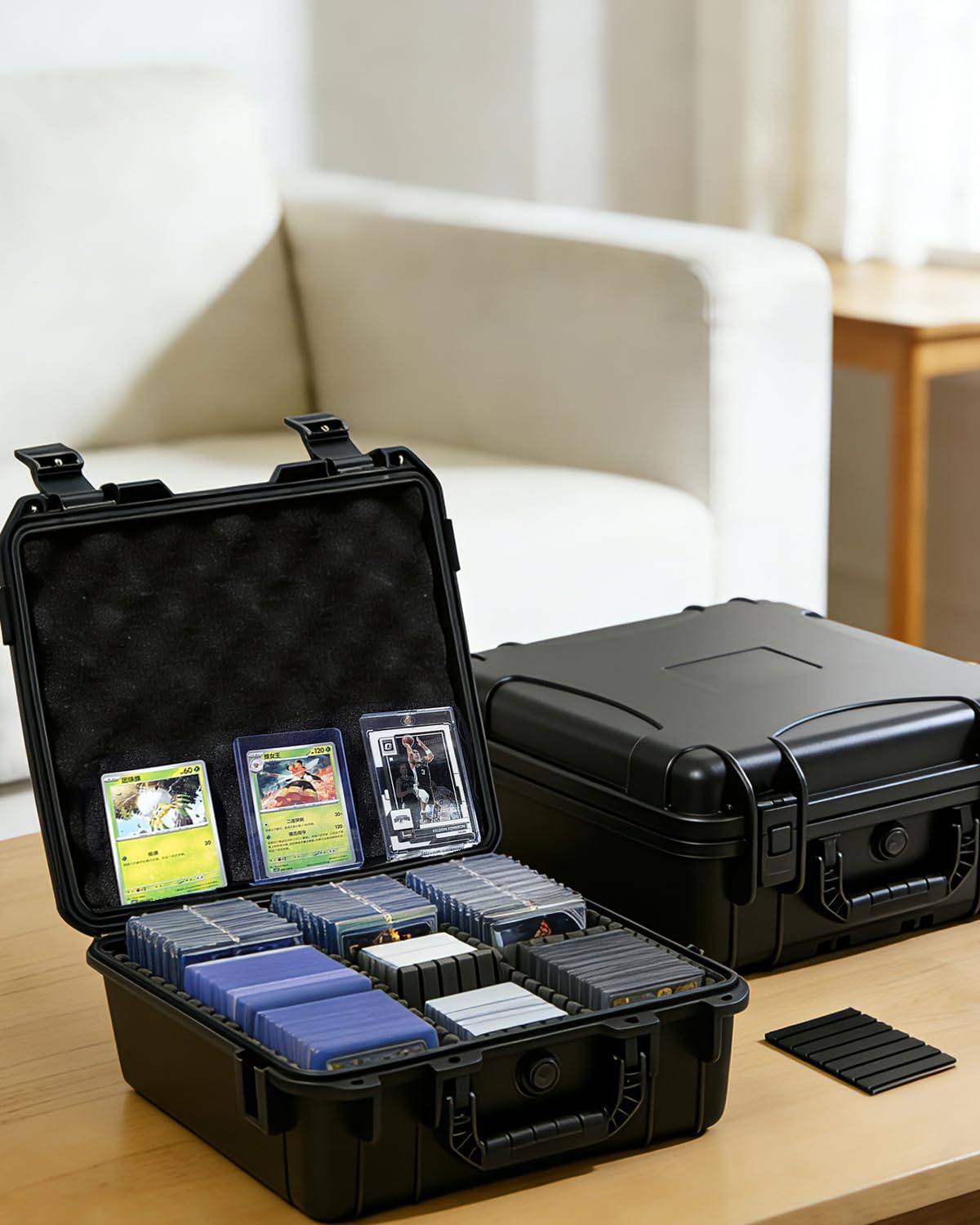 QINGUANG Toploader Box travel-friendly design for shows