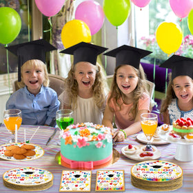 QIYANPAX kindergarten graduation party set creates a coordinated look.